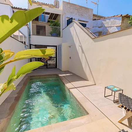 Elegant Town House In 2 Bedrooms Roser Vell Located In Heart Of Old Town بويينسا