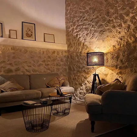 Elegant Town House In 2 Bedrooms Roser Vell Located In Heart Of Old Town * بويينسا